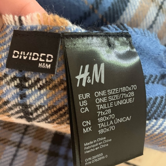 H&M Blue and Tan Scarf - Picture 2 of 2